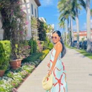 Meet your Posher, Madina